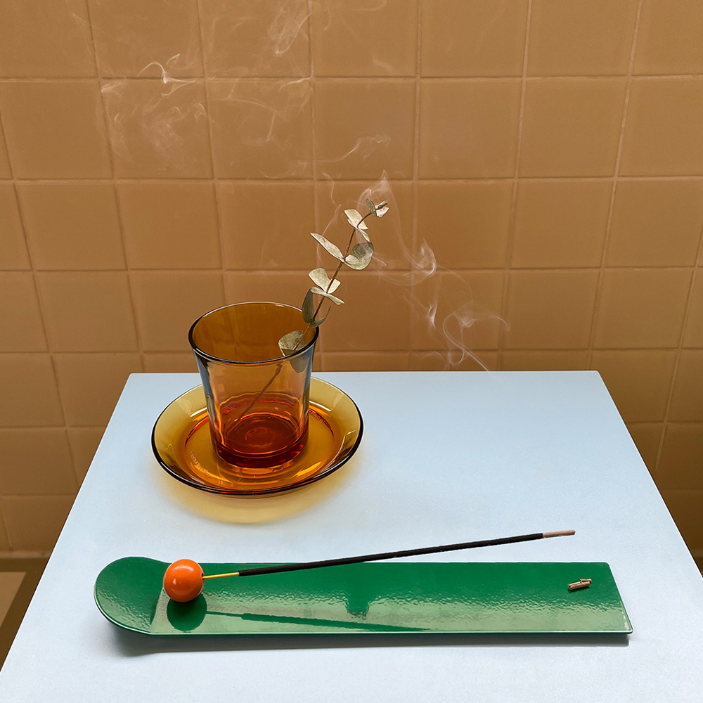 Color drop incense holder by Stichichi (Yello / Green / Blue)
